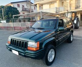 Jeep Grand Cherokee ZJ 5.2 v8 GPL
