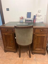 Scrivania dell’800 noce + sedia