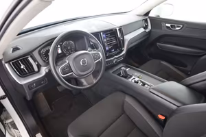 VOLVO XC60 XC60 B4 (d) automatico Momentum Pro