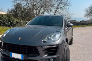 Porsche Macan S