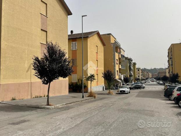 3 LOCALI A BENEVENTO