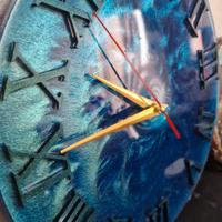 orologio artigianale in resina 