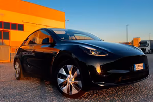 Tesla Model Y|Subentro Leasing|95.000kmCOME NUOVA