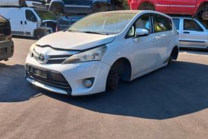 TOYOTA YARIS VERSO 2014 SOLO PER RICAMBI