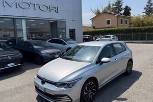 Volkswagen Golf 1.0 etsi evo Life 110cv dsg / NO V