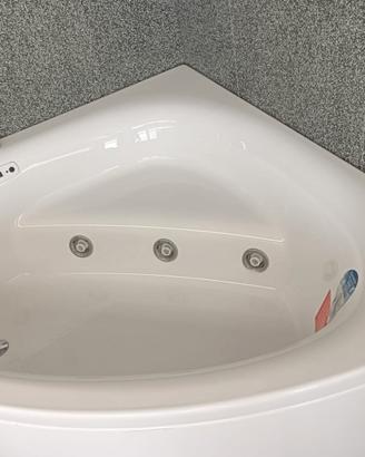 Vasca Idromassaggio 150x150 TEUCO