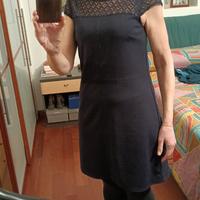 Tubino blu scuro con pizzo