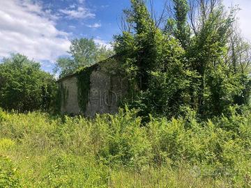 Terreno di 150 m² a Montone