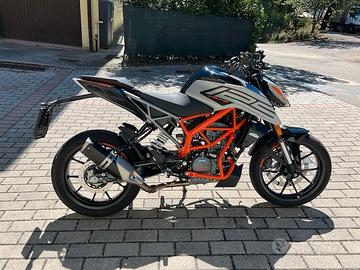 KTM 125 Duke - 2022