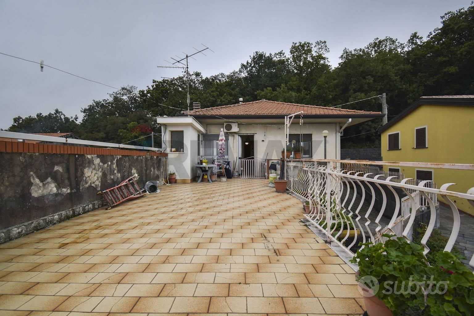 Villa o villino - Zafferana Etnea - Vista 2