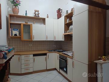 cucina angolare usata