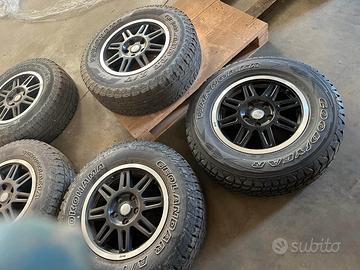 Cerchi in lega Jeep Wrangler JK 17X7.5 245/75R17