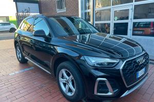 Audi Q5 40 TDI 204 CV quattro S tronic Identity Bl