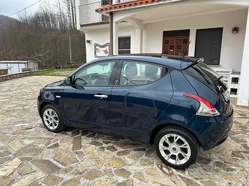 Lancia Ypsilon 1.3 mjt 95 cv gold