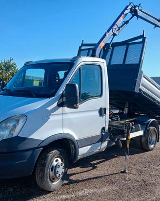 IVECO DAILY 35C13 CON GRU E RIBALTABILE