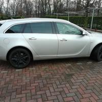 Opel Insignia station wagon automatica