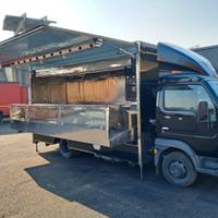 Autonegozio food truck patente b nissan
