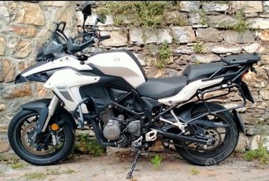 Benelli TRK 502 stradale 