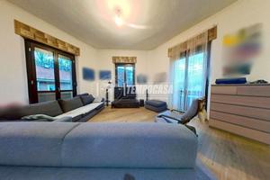 QUADRILOCALE VIA REGGIO 15