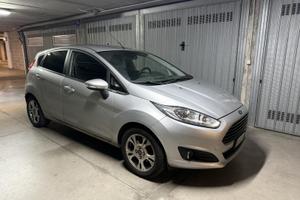 FORD FIESTA TITANIUM