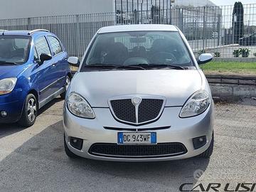 Lancia Ypsilon 1.3 MJT 75 CV Argento