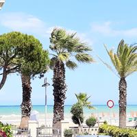 Elegante trilocale davanti al mare