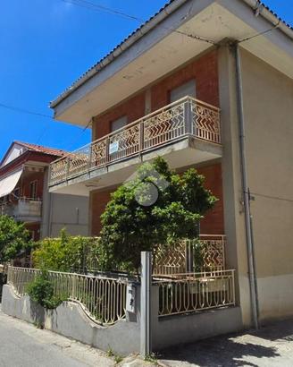 5 LOCALI A ASCEA