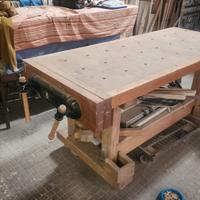 Banco da lavoro per  falegnameria in Rovere