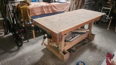 Banco da lavoro per  falegnameria in Rovere