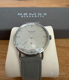 Nomos Glashütte Metro Neomatic 39 Silvercut