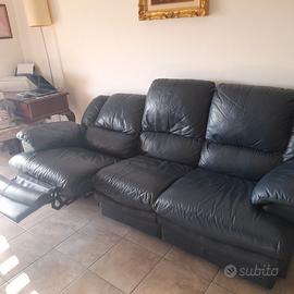 Divano tre posti in cuoio Karibu tenuto molto bene