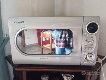 Forno a microonde multifunzione 