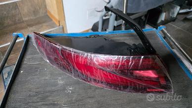 fanali posteriori alfa romeo giulia dal 2016