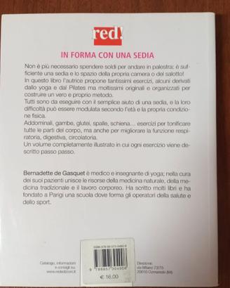 in forma con una sedia