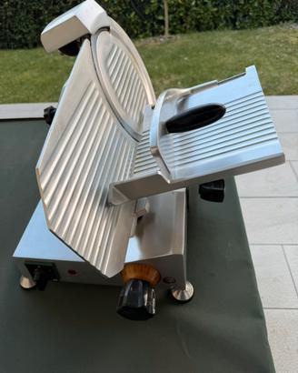 Affettatrice diametro 200