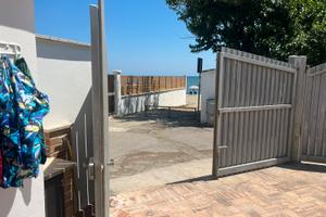 Villino fronte mare
