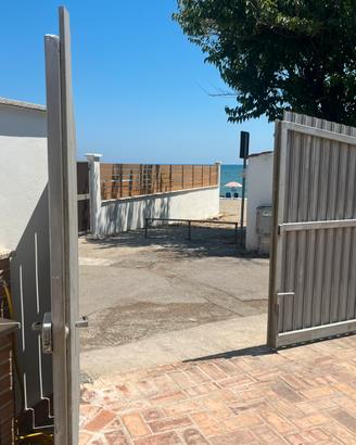 Villino fronte mare