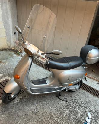 Vespa ET4 125