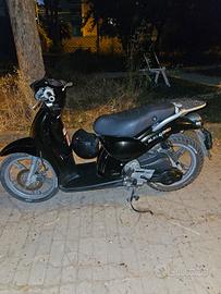 Aprilia Scarabeo 50 - 2012