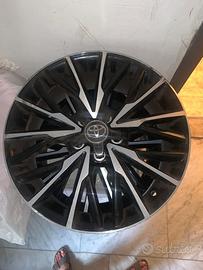 3 Cerchioni Toyota CHR leggi descrizione