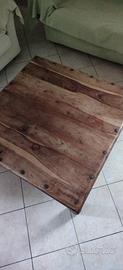 tavolo in legno intarsiato a mano