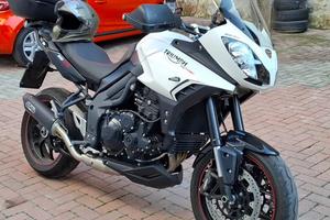 Triumph tiger 1050 sport