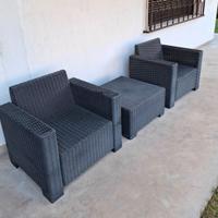 Set poltrone e tavolino