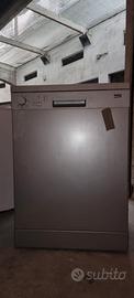 LAVASTOVIGLIE BEKO DFN05211S