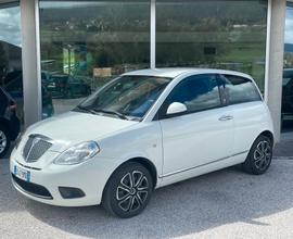 Lancia Ypsilon 1.2 69 CV Platino