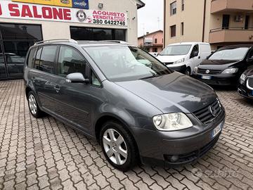 Volkswagen Touran 2.0 TDI 140cv Highline
