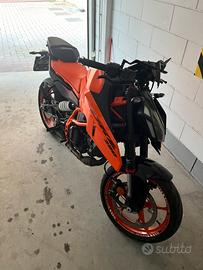 KTM DUKE 390 2025