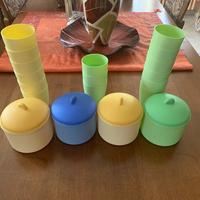 Bicchieri e contenitori