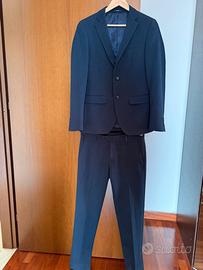 elegante vestito completo per ragazzo