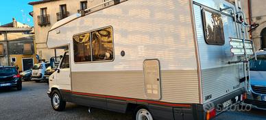 Camper laika su ducato 2500 TD con idroguida